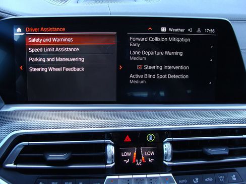 Used 2021 BMW X5 M50i w/ Executive Package image 17