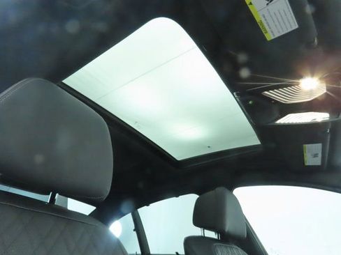 Used 2023 BMW M550i xDrive w/ Executive Package image 18