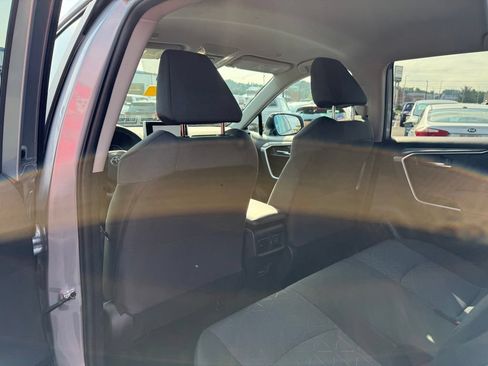 Used 2025 Toyota RAV4 XLE AWD/4WD image 20