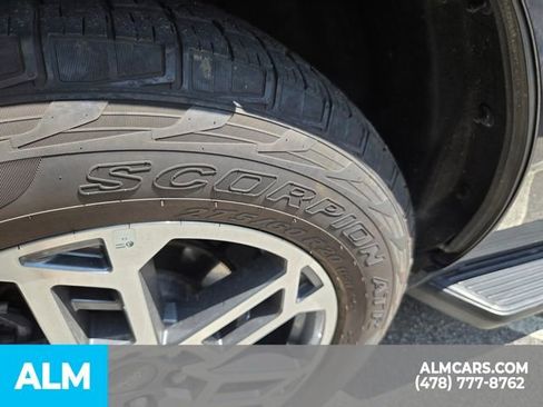 Used 2025 Ford Expedition Active AWD/4WD image 18