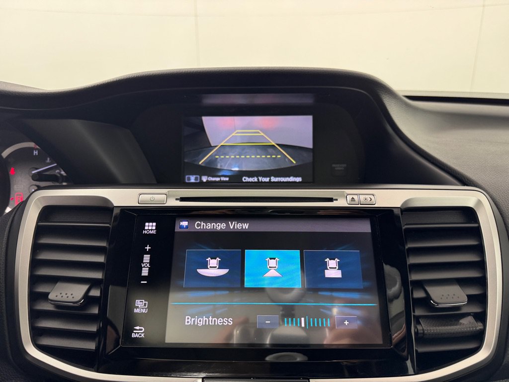 Used 2017 Honda Accord EX-L image 18