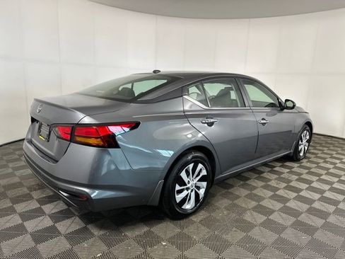 Certified 2025 Nissan Altima 2.5 S image 3