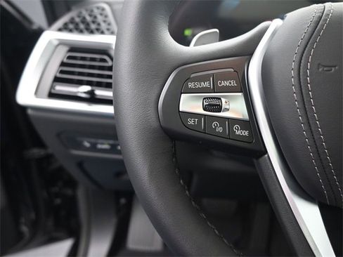 New 2025 BMW X5 xDrive50e image 28