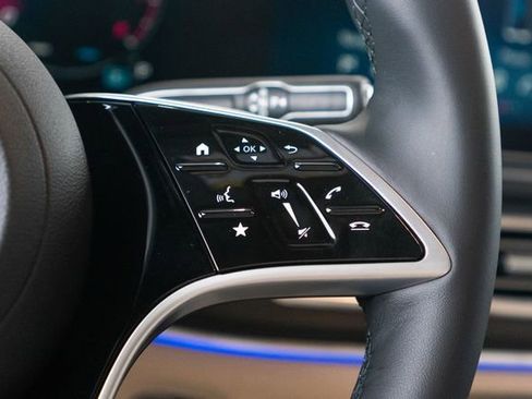 New 2026 Mercedes-Benz GLE 350 4MATIC image 18