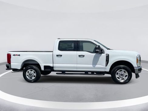 New 2026 Ford F250 4x4 Crew Cab Super Duty image 3