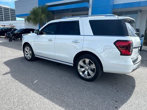 Used 2023 Ford Expedition Platinum AWD/4WD image 6