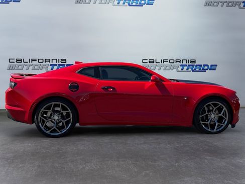Used 2019 Chevrolet Camaro SS image 4