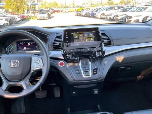Used 2023 Honda Odyssey EX-L image 7