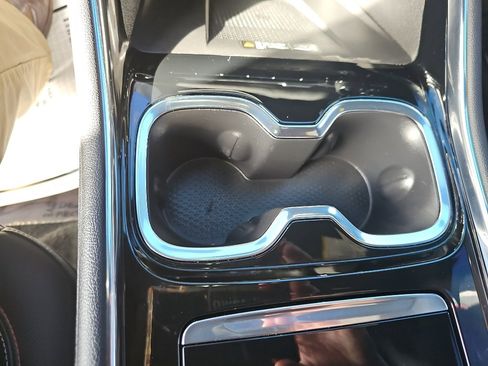 Used 2025 Chevrolet Traverse Z71 w/ Driver Confidence Package image 18