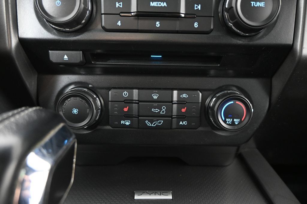 Used 2017 Ford F150 XLT w/ Equipment Group 302A Luxury AWD/4WD image 30