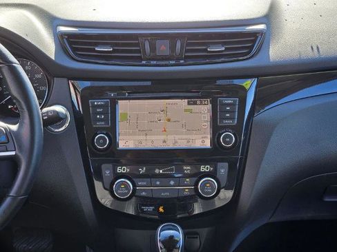 Certified 2022 Nissan Rogue Sport SL FWD image 15