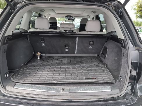 Used 2023 Jeep Grand Cherokee Overland w/ Rear Seat Video Group I AWD/4WD image 29