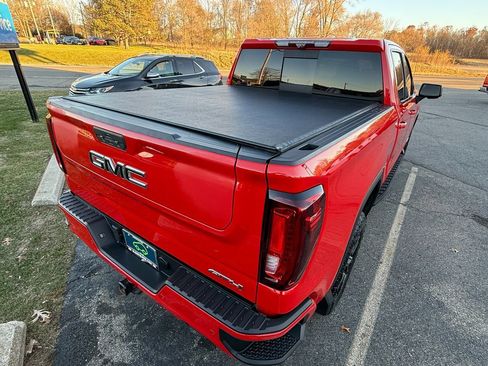 Used 2021 GMC Sierra 1500 AT4 w/ AT4 Premium Package image 6