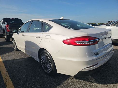 Used 2020 Ford Fusion SE FWD image 5