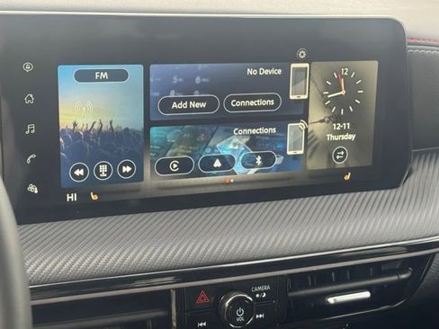 New 2025 Nissan Kicks SR w/ SR Premium Package image 30