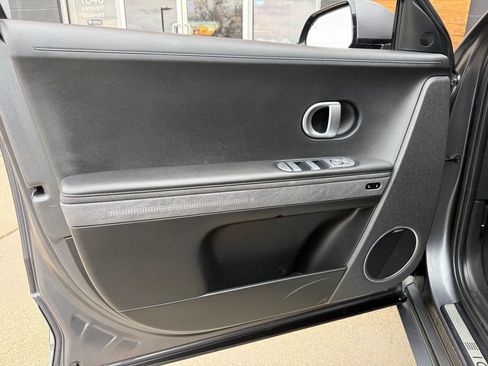 Used 2023 Hyundai Ioniq 5 Limited AWD/4WD image 26