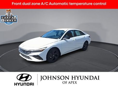 Certified 2026 Hyundai Elantra Sport FWD image 4