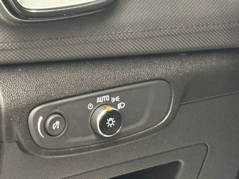 Used 2025 Chevrolet TrailBlazer LT w/ Convenience Package FWD image 18