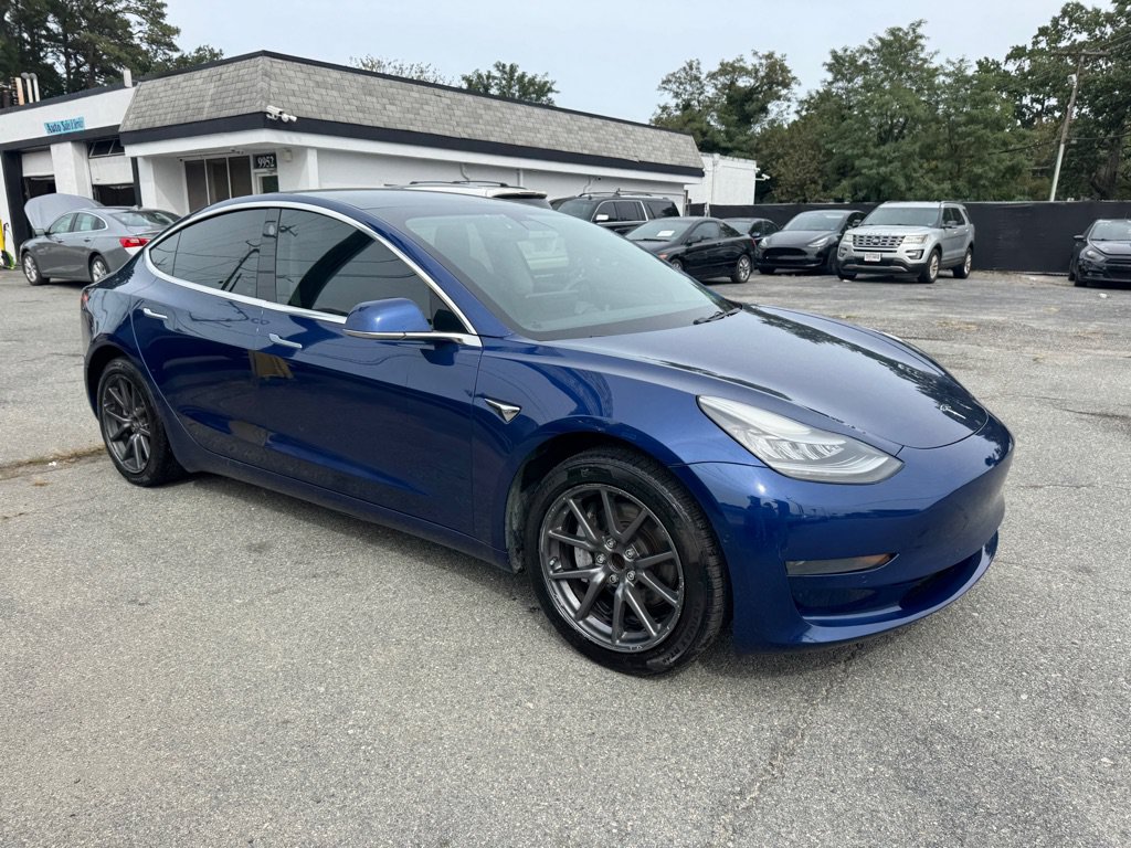Used 2019 Tesla Model 3 Standard Range Plus RWD image 1