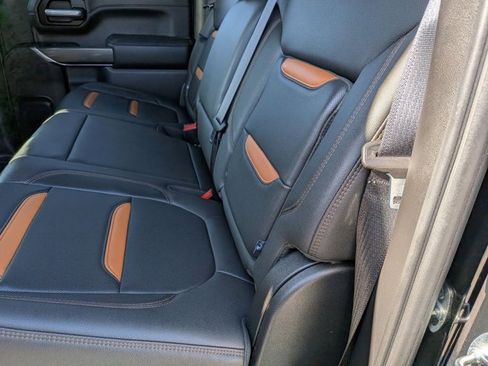 Used 2021 GMC Sierra 1500 AT4 w/ AT4 Premium Package AWD/4WD image 14