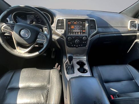 Used 2017 Jeep Grand Cherokee Limited w/ Trailer Tow Group IV AWD/4WD image 4