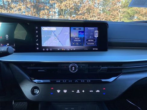 Used 2025 Nissan Murano SL image 9