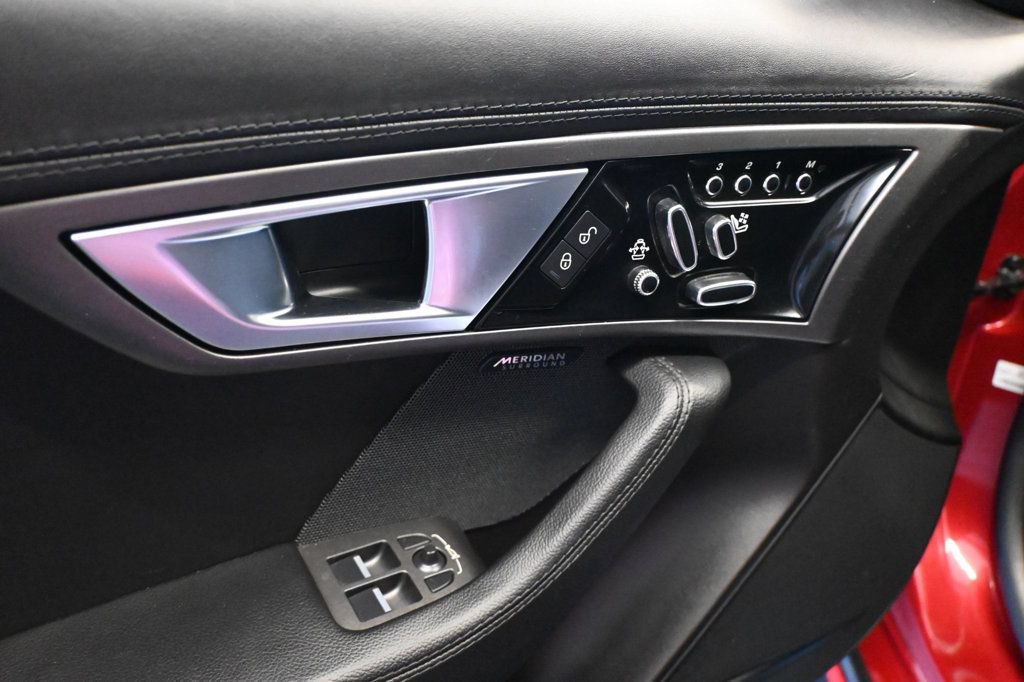 Used 2016 Jaguar F-TYPE Convertible RWD image 16