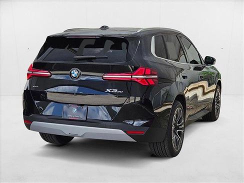 Used 2025 BMW X3 xDrive30i w/ Premium Package image 5