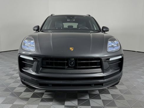 Certified 2025 Porsche Macan image 7