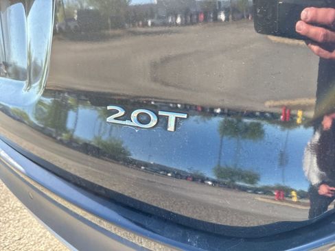 Used 2017 Lincoln MKC Premiere image 2