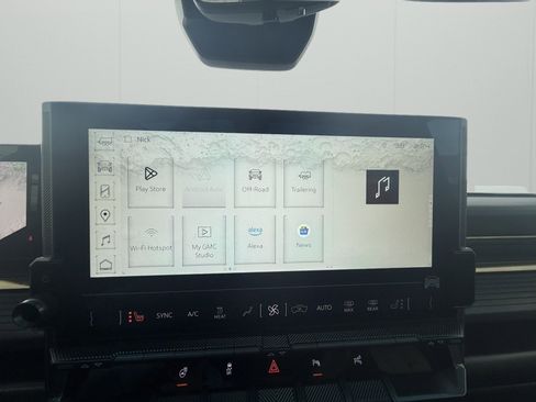 Used 2024 GMC Hummer EV 3X w/ LPO, Cargo Utility Package image 22