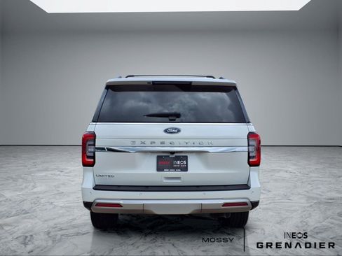 Used 2024 Ford Expedition Limited RWD image 6