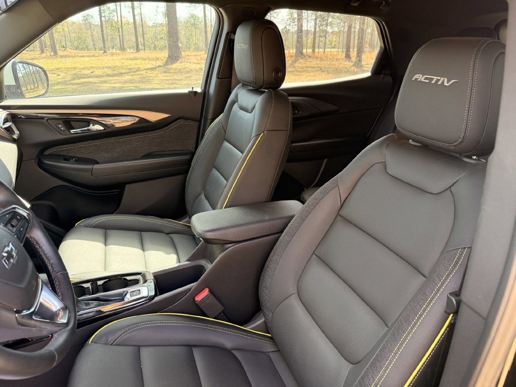 New 2025 Chevrolet TrailBlazer ACTIV w/ Convenience Package FWD image 15