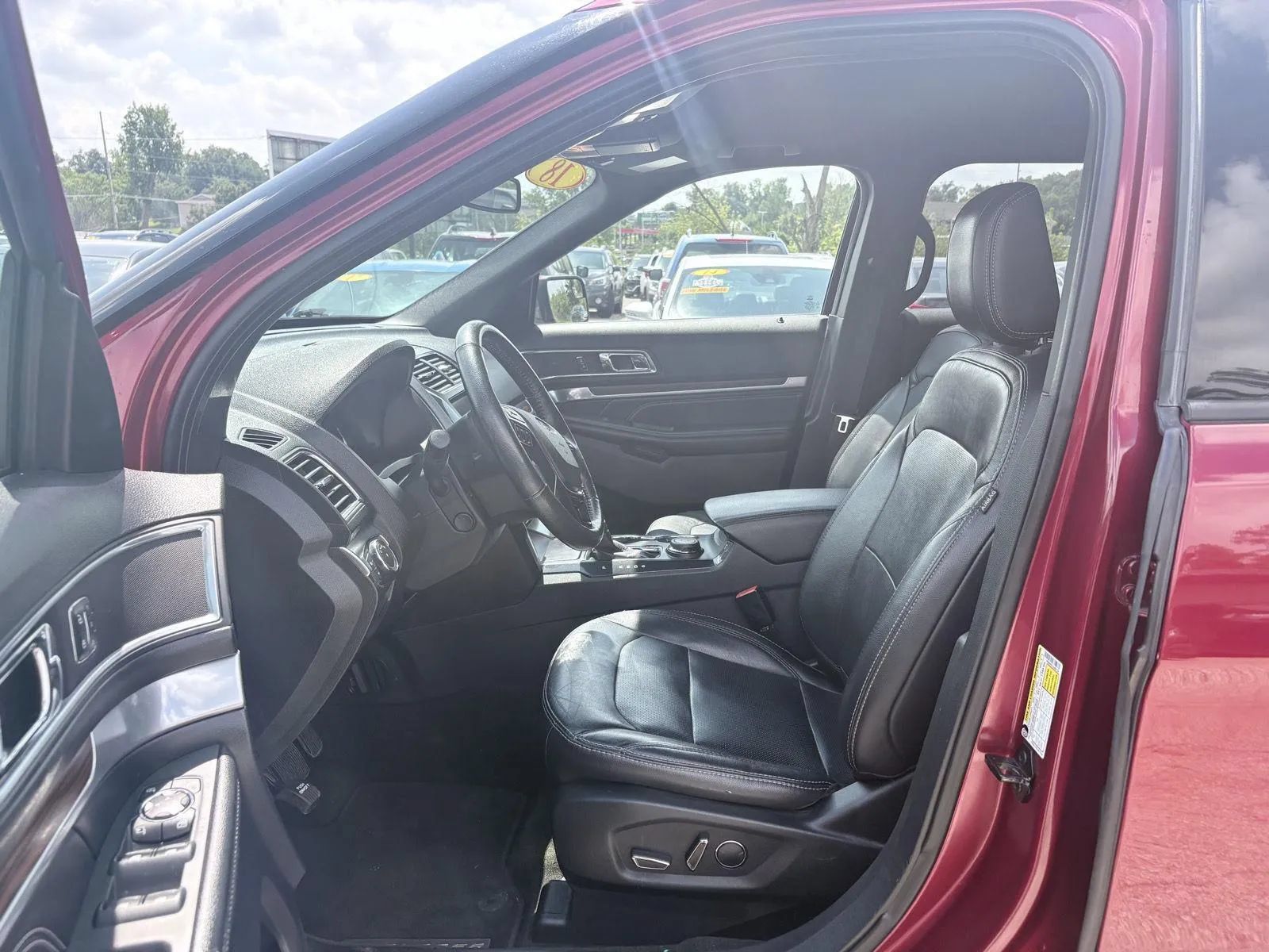 Used 2018 Ford Explorer Limited AWD/4WD image 11