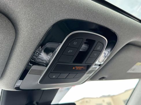 Used 2021 Hyundai Santa Fe Limited image 30