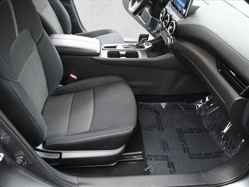 Used 2024 Nissan Sentra SV FWD image 28