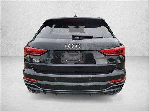 Used 2020 Audi Q3 2.0T Prestige w/ Prestige Package image 6