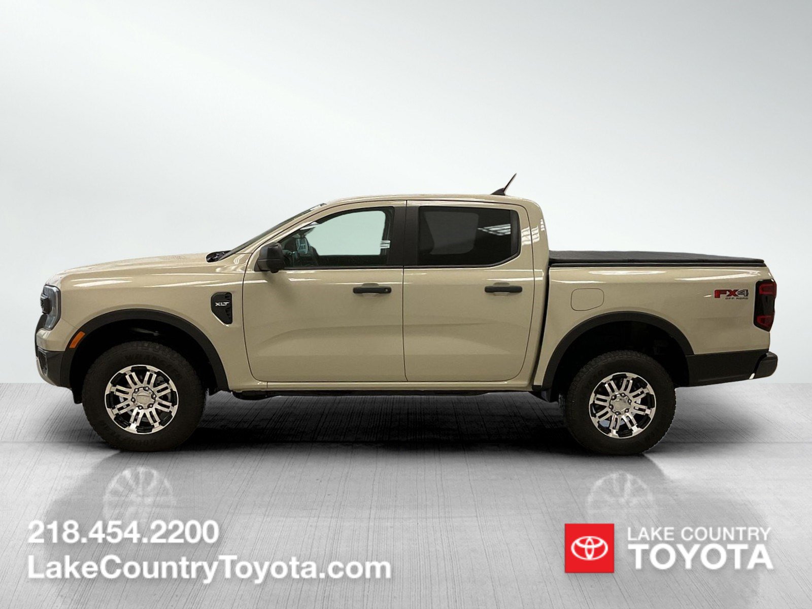 Used 2025 Ford Ranger XLT AWD/4WD image 2