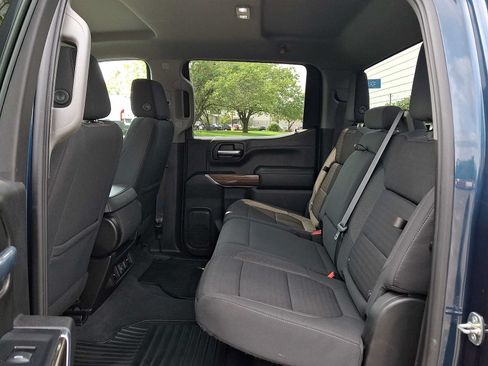 Used 2021 Chevrolet Silverado 1500 RST w/ Z71 Off-Road Package AWD/4WD image 10