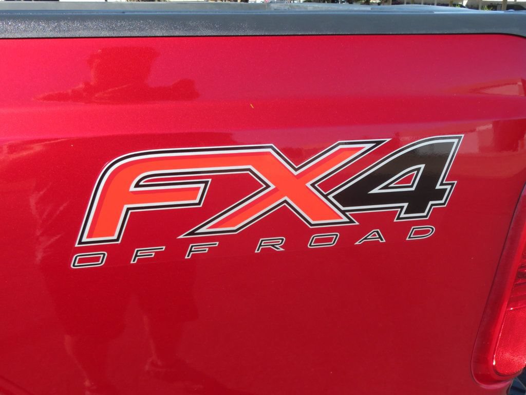 Used 2013 Ford F250 XLT w/ XLT Interior Pkg AWD/4WD image 14