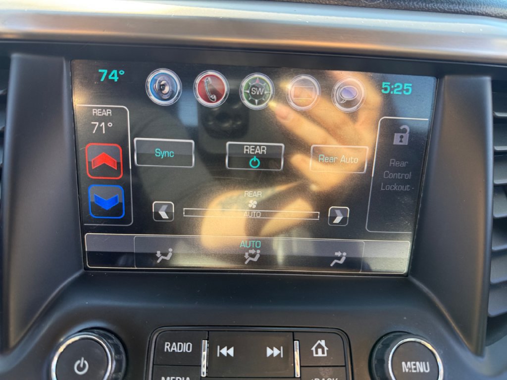 Used 2017 GMC Acadia Denali w/ Technology Package AWD/4WD image 27
