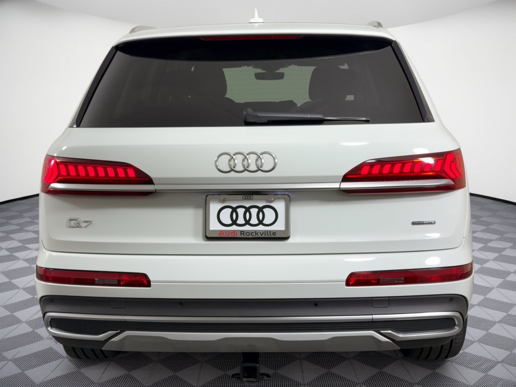 Used 2021 Audi Q7 2.0T Premium w/ Convenience Package AWD/4WD image 11