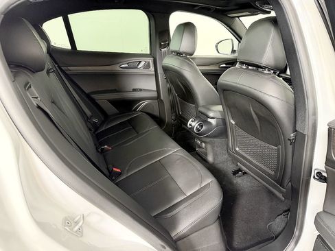 Used 2022 Alfa Romeo Stelvio Ti AWD/4WD image 47