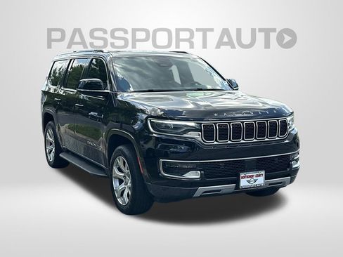 Used 2022 Jeep Wagoneer Series II AWD/4WD image 6