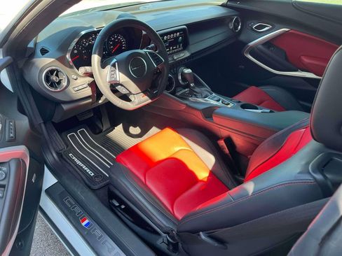 Certified 2018 Chevrolet Camaro SS RWD image 12