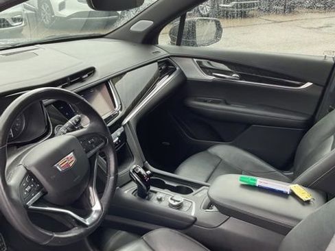 Used 2020 Cadillac XT6 Premium Luxury image 5