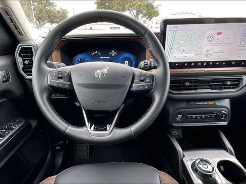 Certified 2025 Ford Bronco Sport Outer Banks w/ Outer Banks Tech Package+ image 6