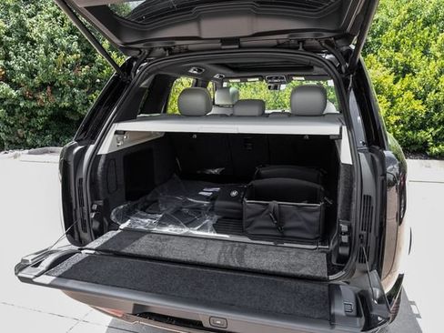 New 2026 Land Rover Range Rover SE AWD/4WD image 62