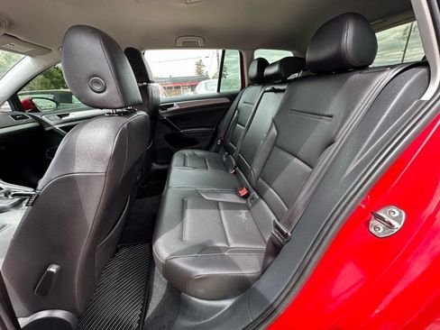 Used 2015 Volkswagen Golf S FWD image 11