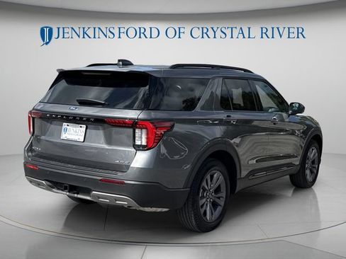Used 2026 Ford Explorer Active w/ Active Comfort Package AWD/4WD image 5